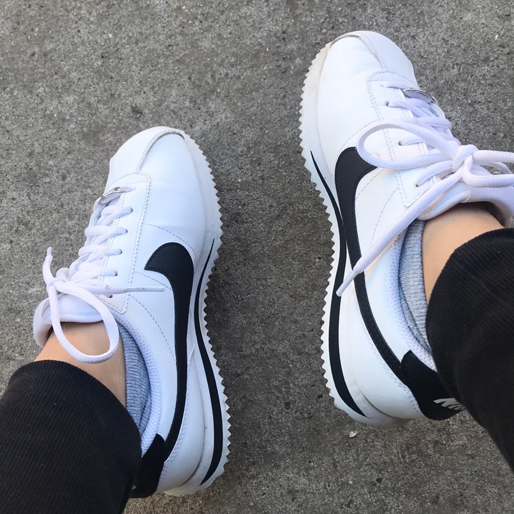 Nike Cortez Basic SL (GS) 5.5 Y